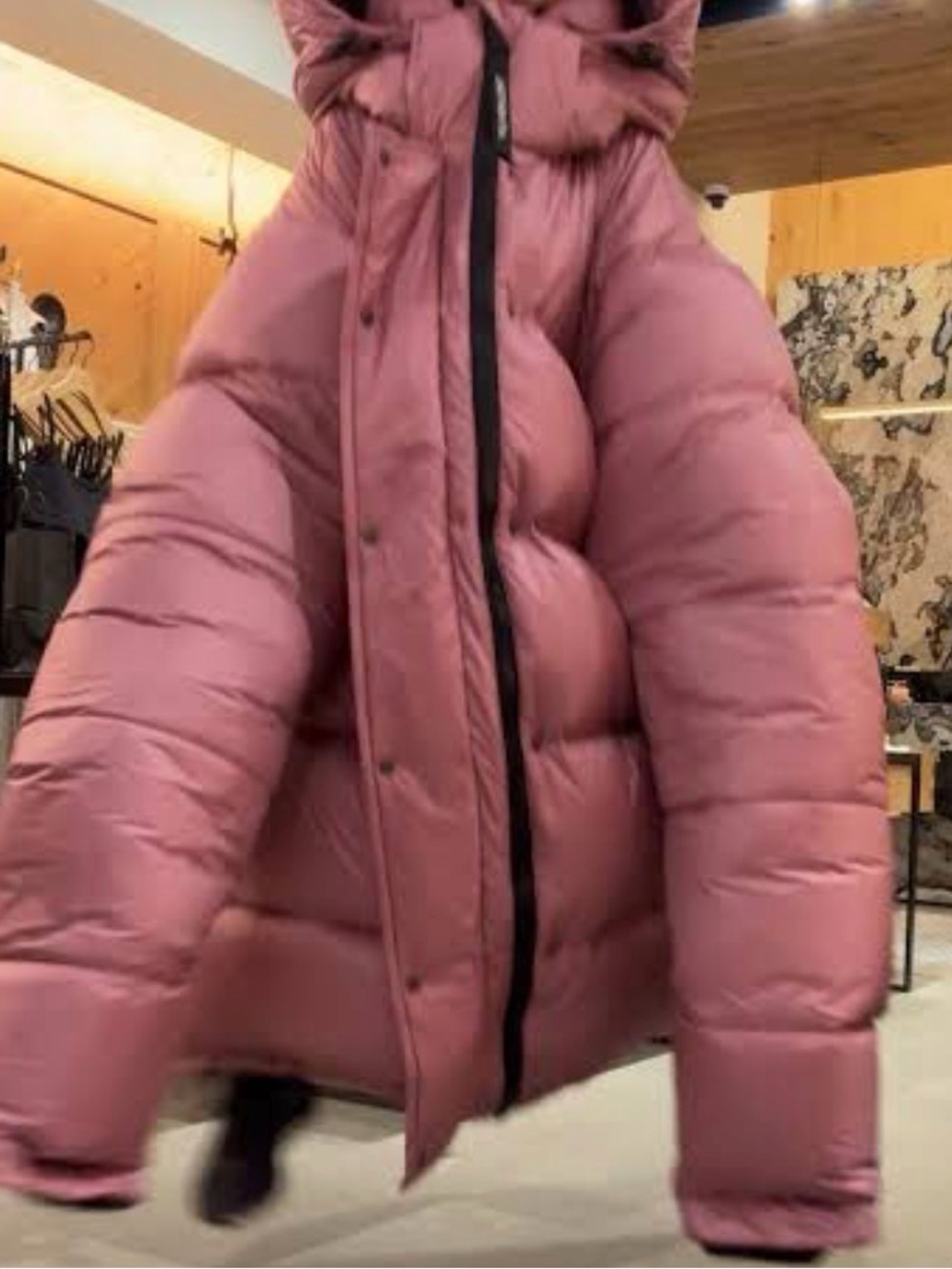 The Super Puff™ Shorty - cliMATTE - Picture 2 of 11